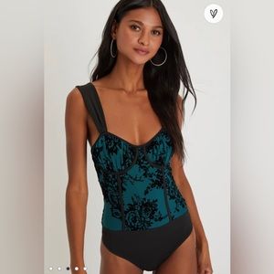 Lulu’s Green Floral Bustier Bodysuit-small